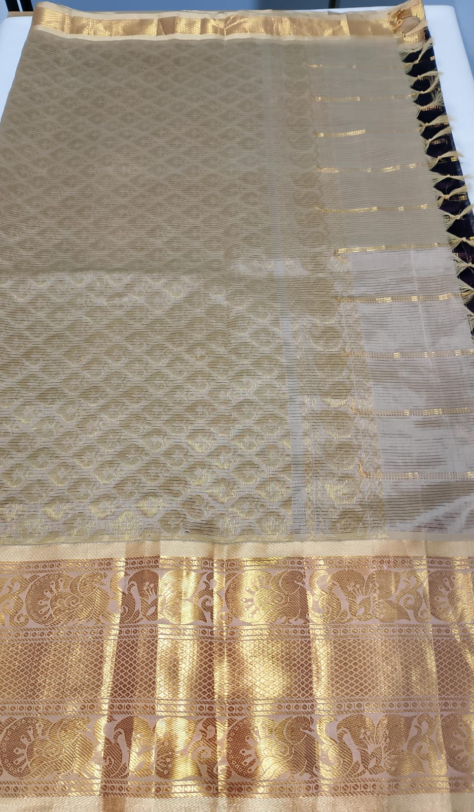 N1669 : Ready To Ship Beautiful Saree With Stitched Blouse