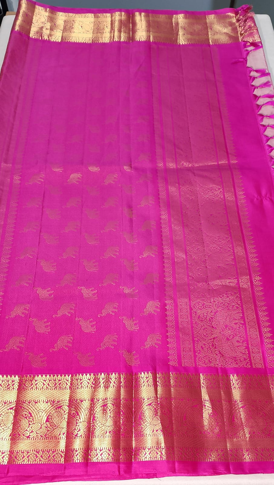 N1680 : Ready To Ship Beautiful Saree With Stitched Blouse N1680 : Ready To Ship Beautiful Saree With Stitched Blouse