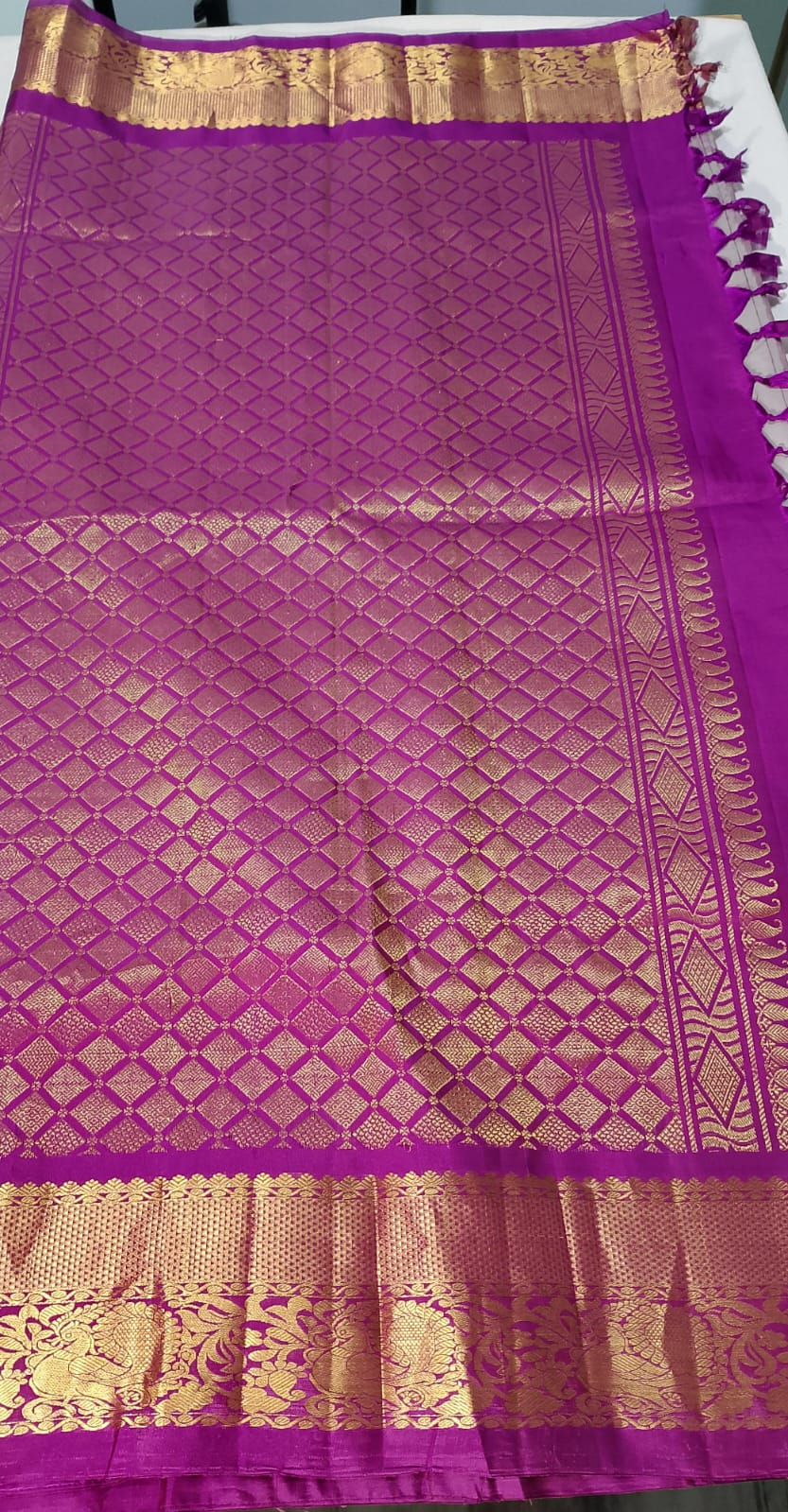 N1685 : Ready To Ship Beautiful Saree With Stitched Blouse