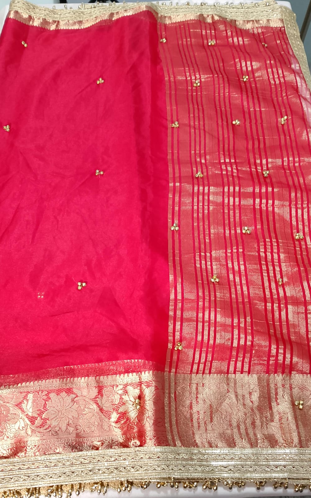 N1721 : Ready To Ship Beautiful Saree With Stitched Blouse N1721 : Ready To Ship Beautiful Saree With Stitched Blouse