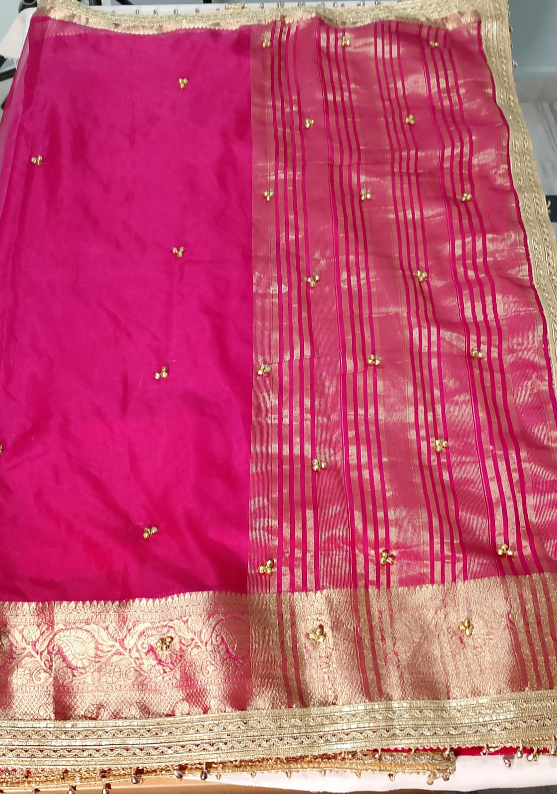 N1723 : Ready To Ship Beautiful Saree With Stitched Blouse N1723 : Ready To Ship Beautiful Saree With Stitched Blouse