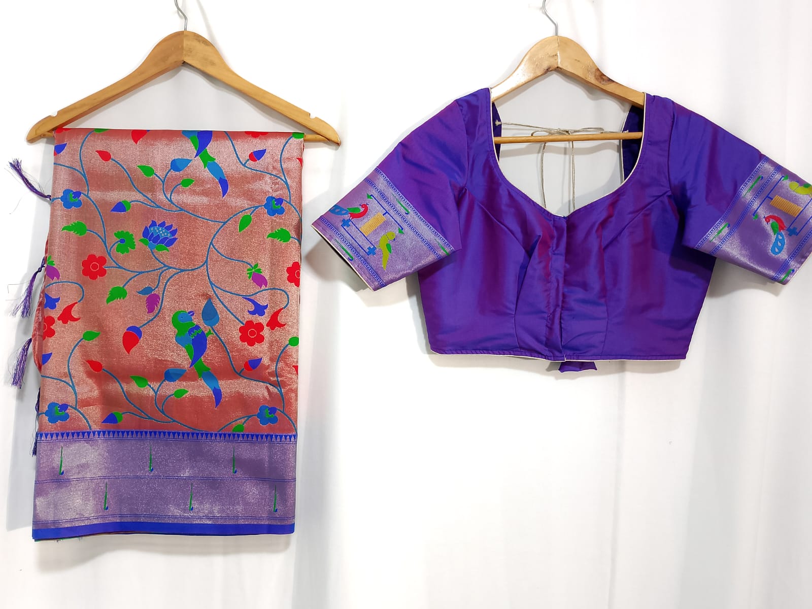 N1708  : Ready To Ship Beautiful Saree With Stitched Blouse