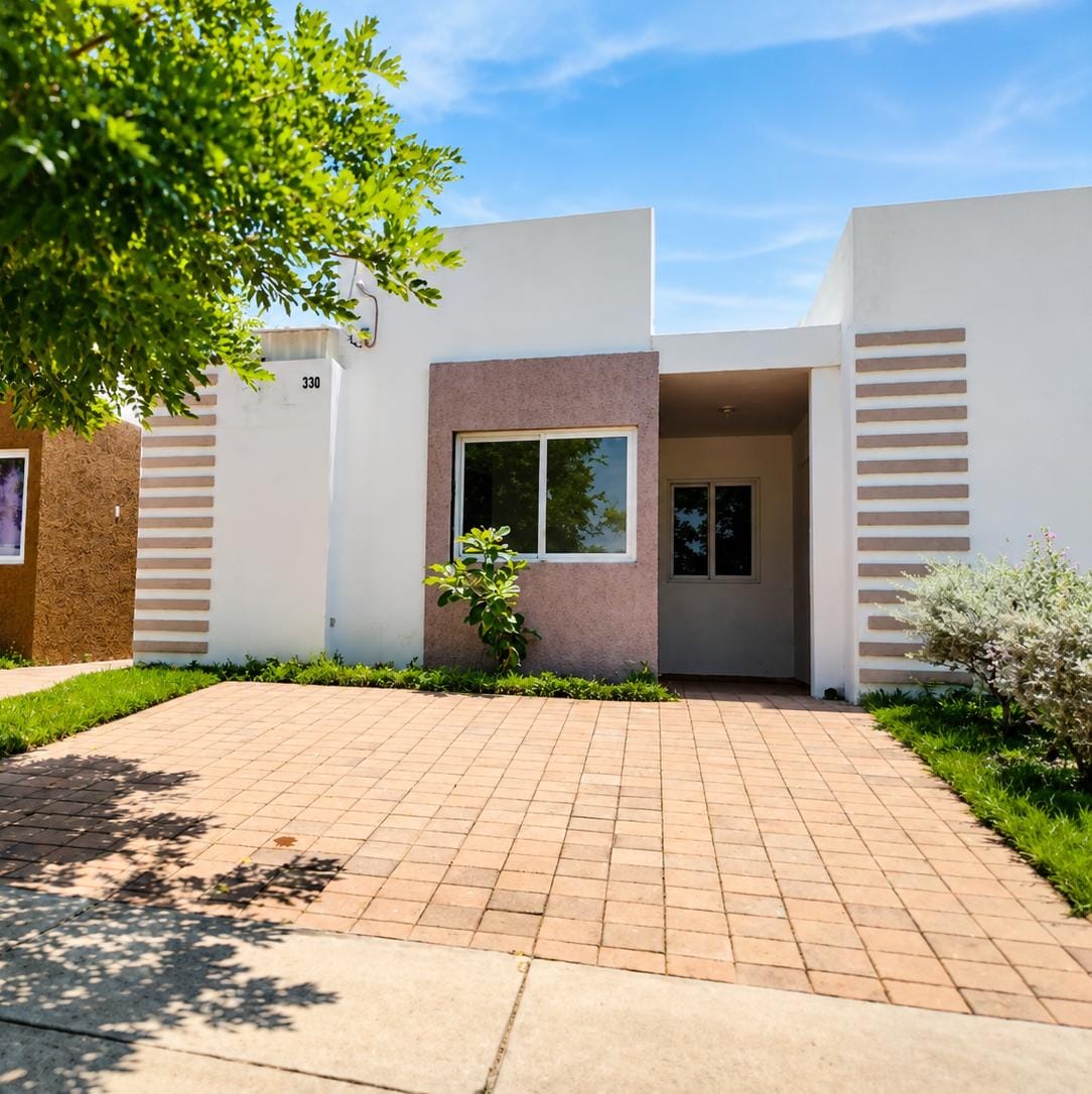 Casa Residencial con Jardín en Residencial Megápolis, San Miguel | Livo Capital