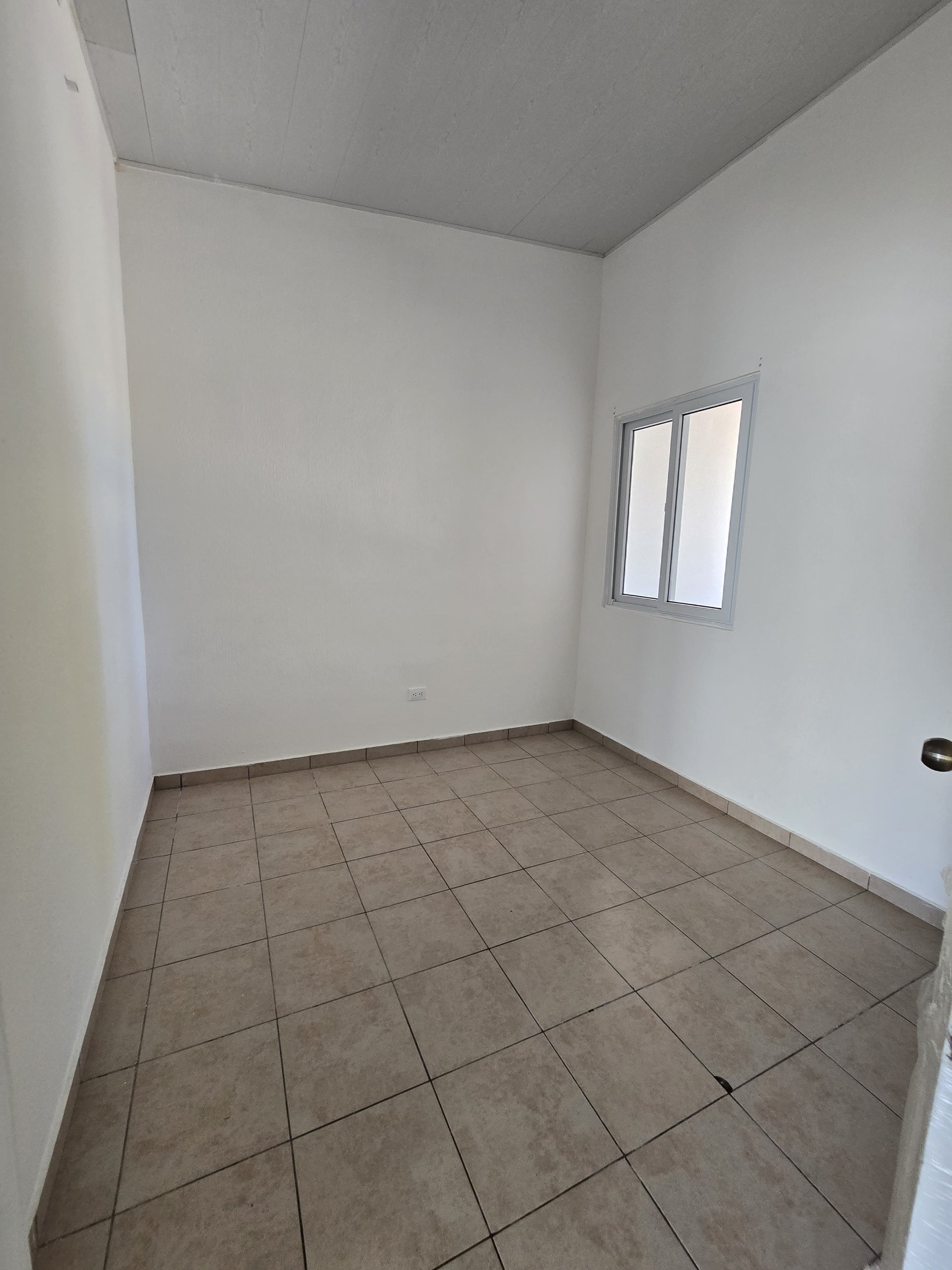 Casa Residencial con Jardín en Residencial Megápolis, San Miguel | Livo Capital
