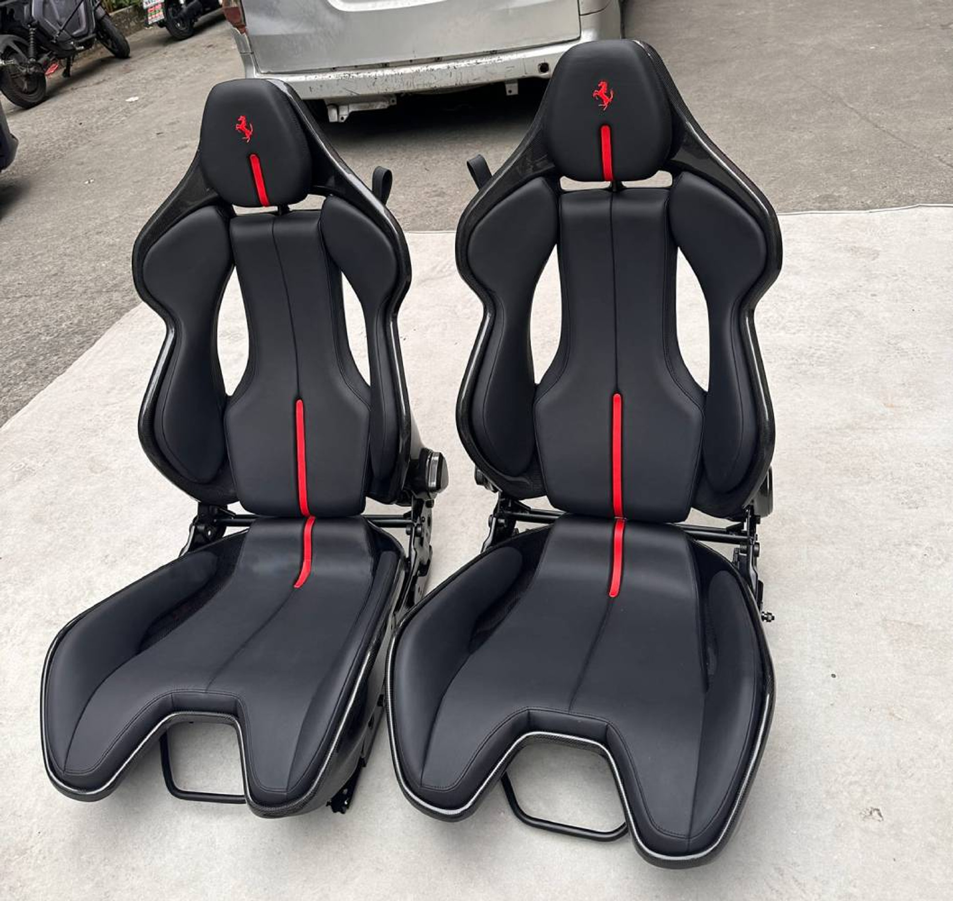 Ferrari SF90 Carbon Fiber Seats