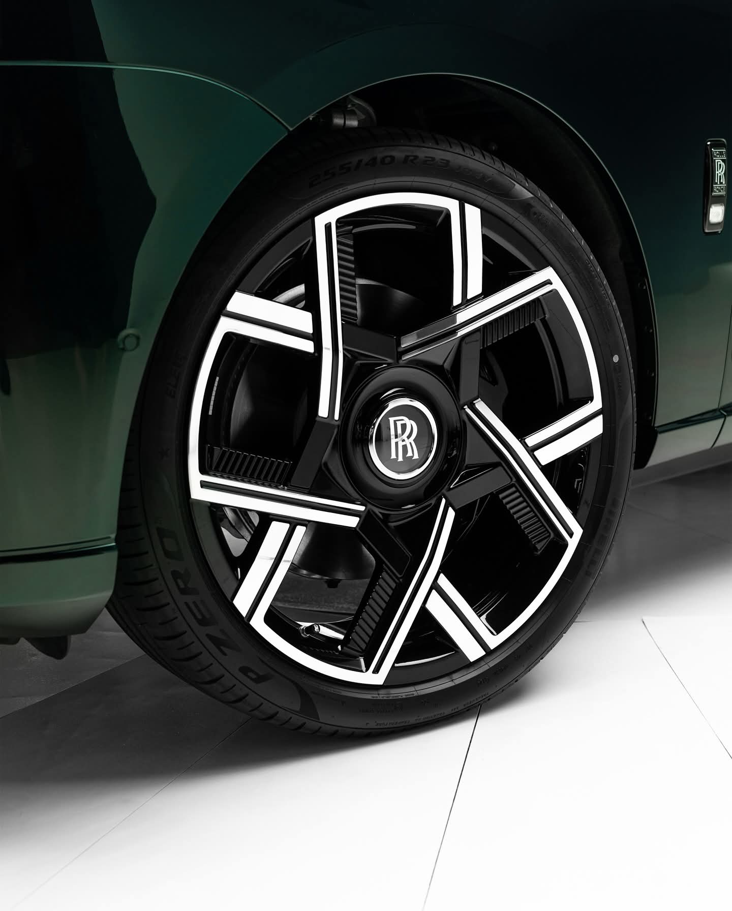 Rolls-Royce Cullinan 21" 22" 23" 24" Forged 6061-T6 Wheel