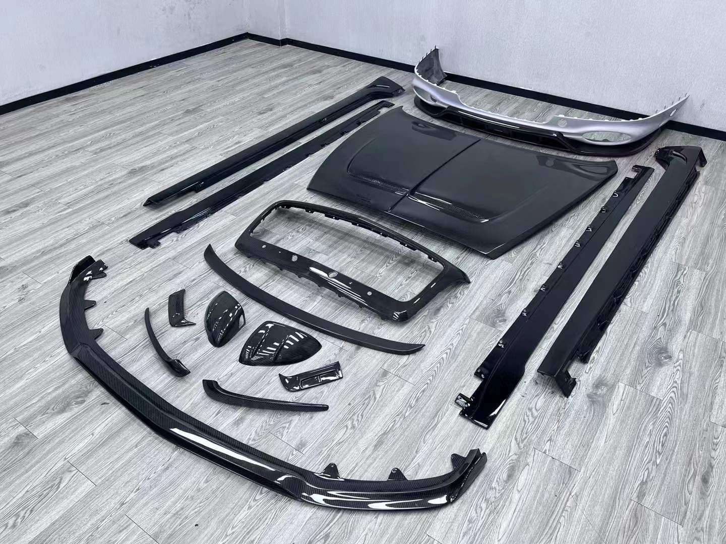 Bentley Flying Spur Upgraded with Mansory Style Exterior Kit Carbon Fiber