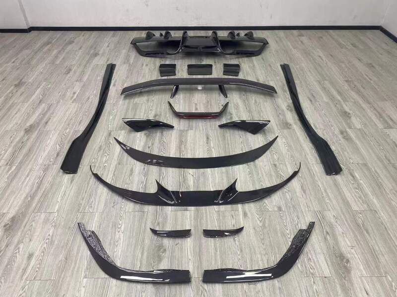 Ferrari F8 Convertible Hardtop Cockpit Dry Carbon + OEM Parts