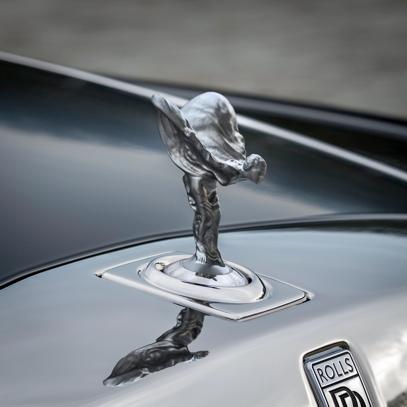 Rolls-Royce Cullinan Retrofit Uplit Spirit of Ecstasy