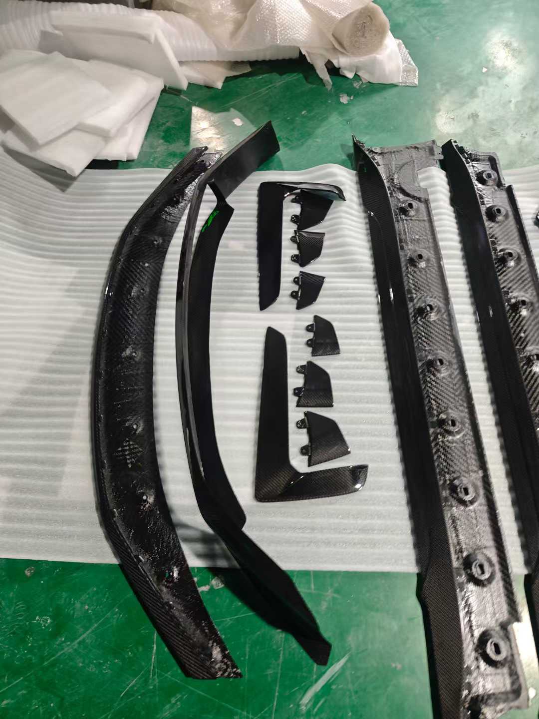 Porsche 911 GT3RS OEM Parts Dry Carbon Fiber BodyKit