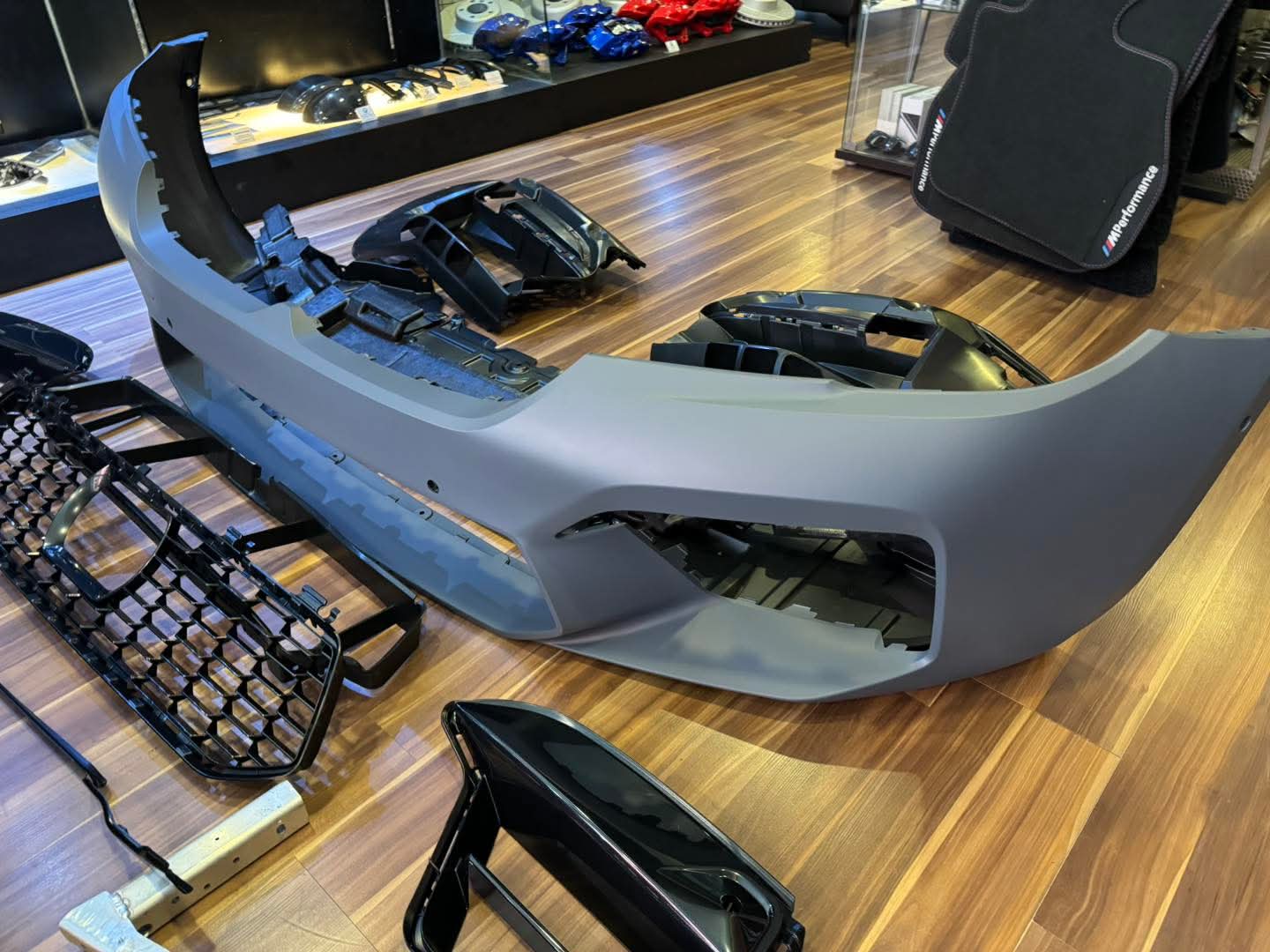 BMW F90 M5 Competition Laser Light Retrofit & LCI Wide Body Facelift Conversion Kit