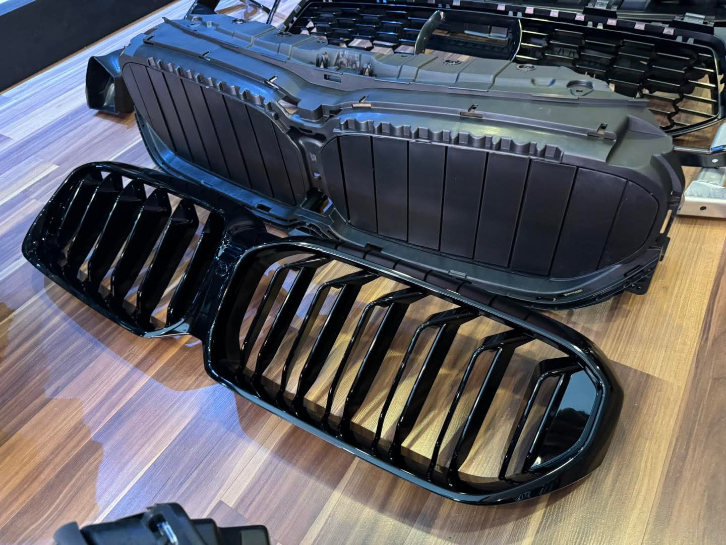 BMW F90 M5 Competition Laser Light Retrofit & LCI Wide Body Facelift Conversion Kit