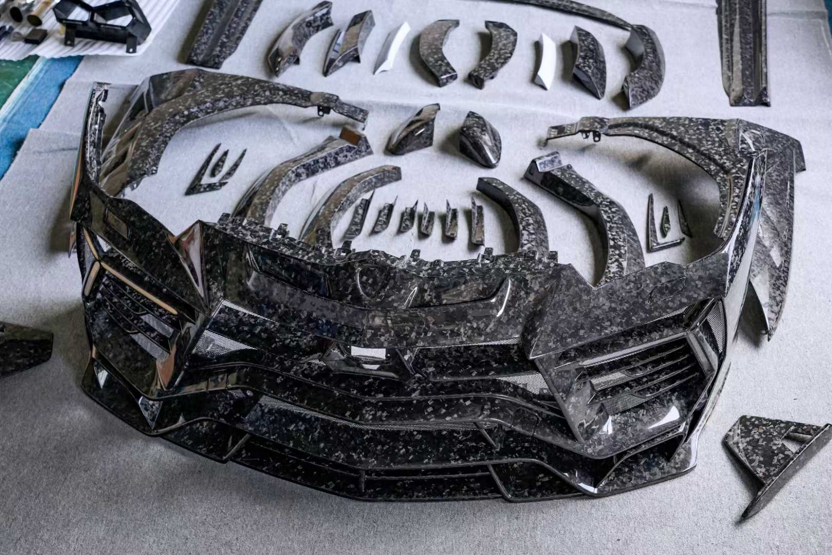 Forged Carbon Fiber Body Kit For Lamborghini Urus