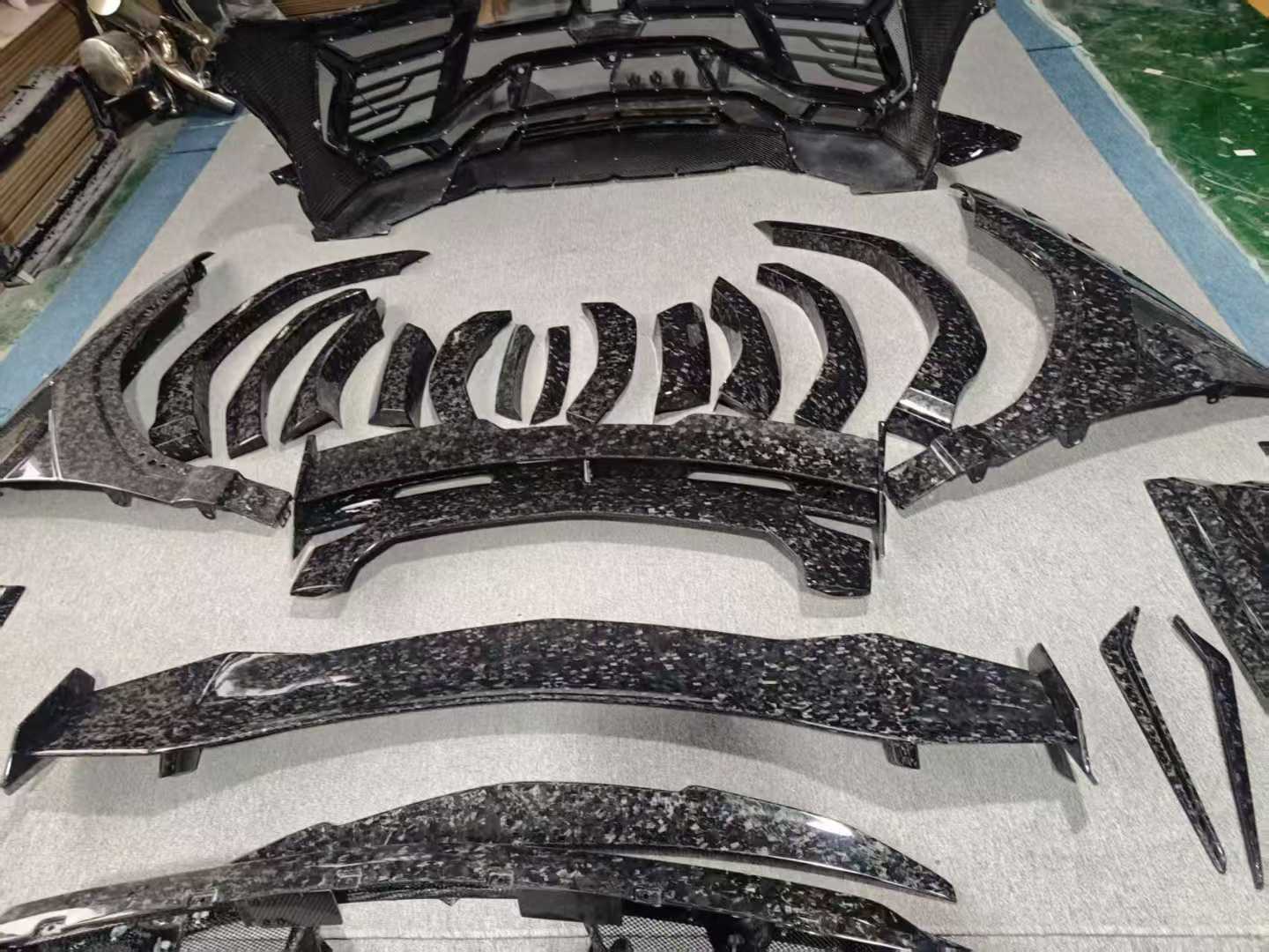 Forged Carbon Fiber Body Kit For Lamborghini Urus