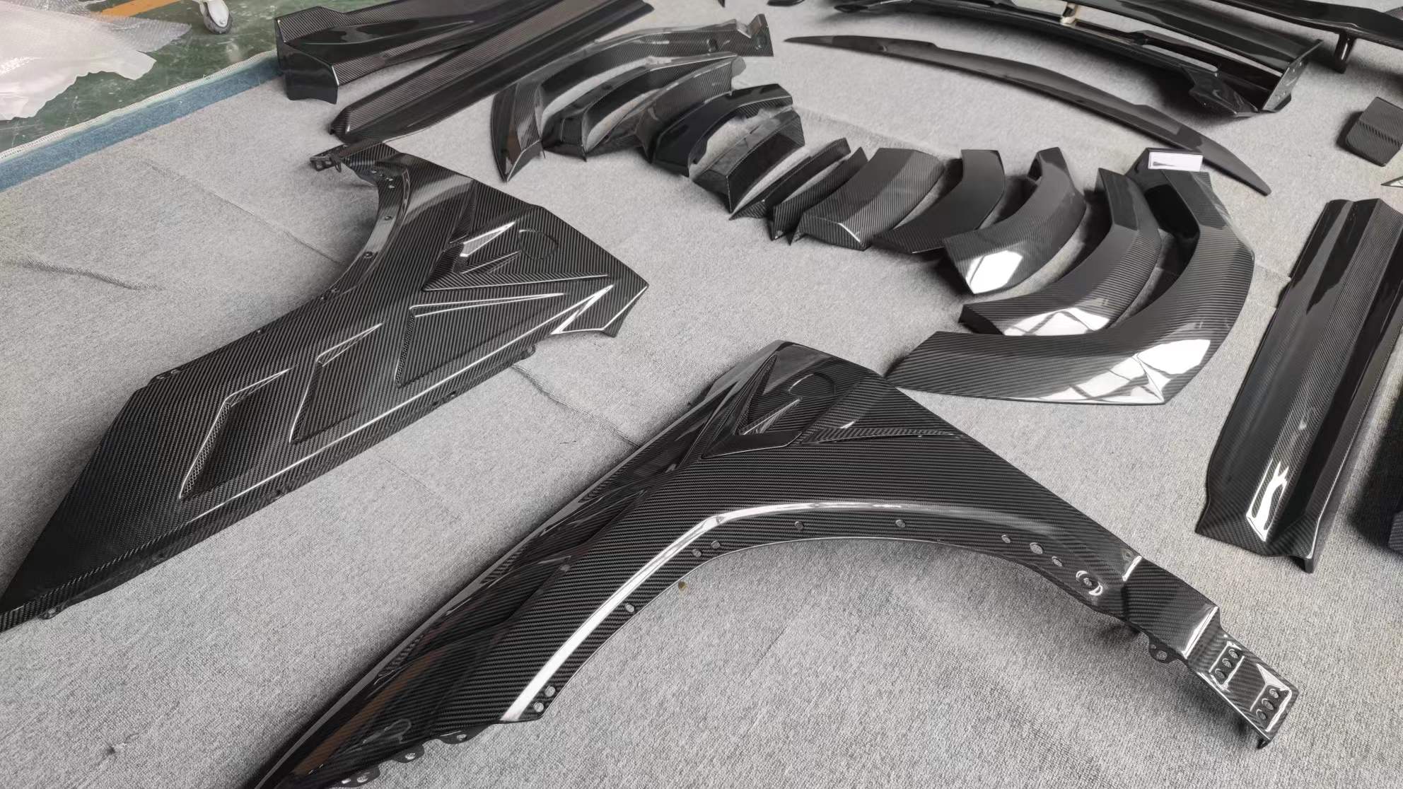 Forged Carbon Fiber Body Kit For Lamborghini Urus