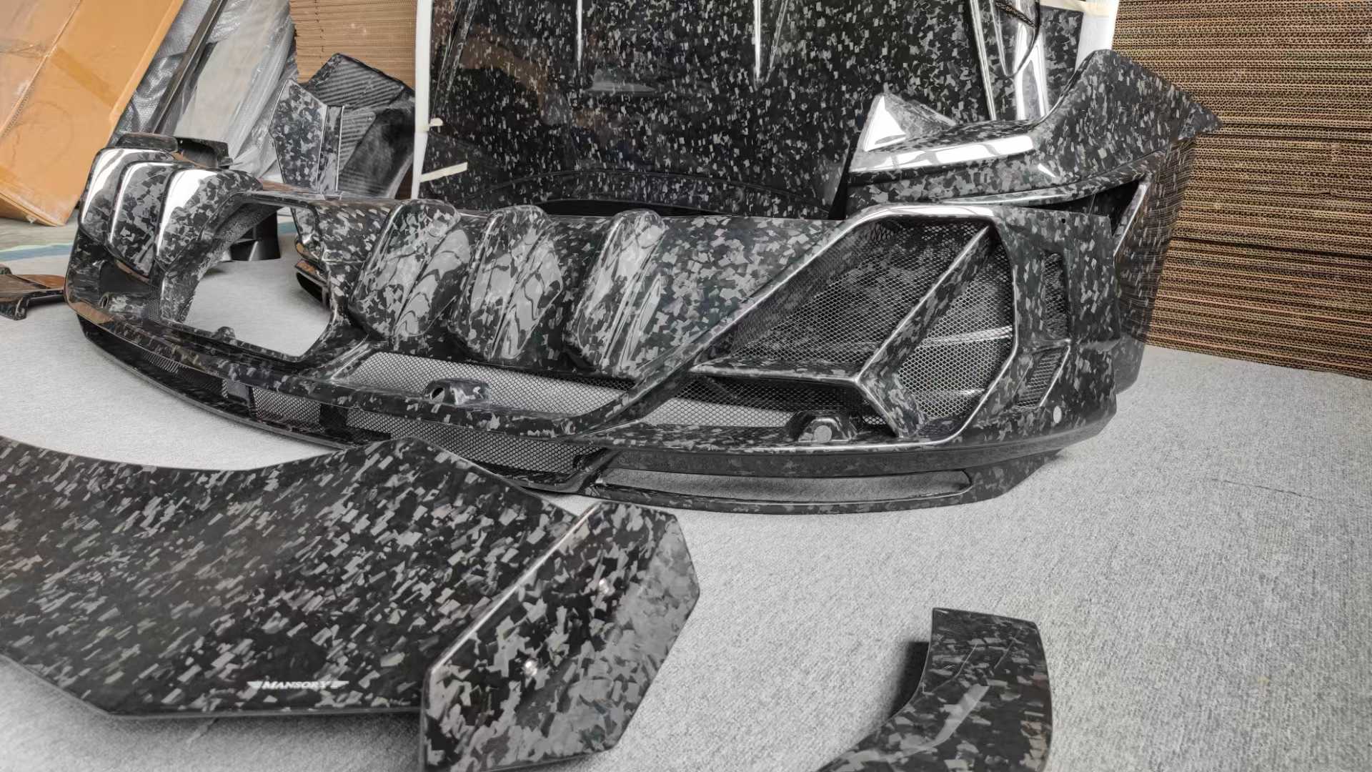 Forged Carbon Fiber Body Kit For Lamborghini Urus