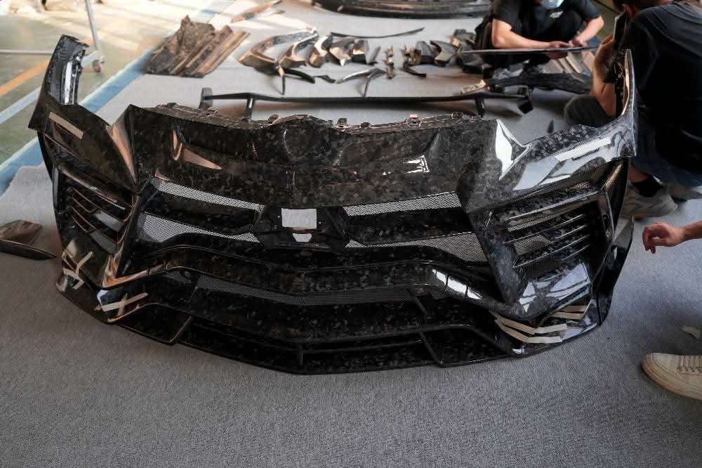 Forged Carbon Fiber Body Kit For Lamborghini Urus