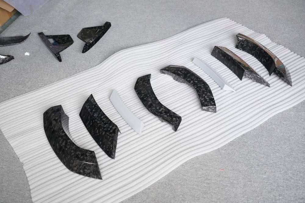 Forged Carbon Fiber Body Kit For Lamborghini Urus