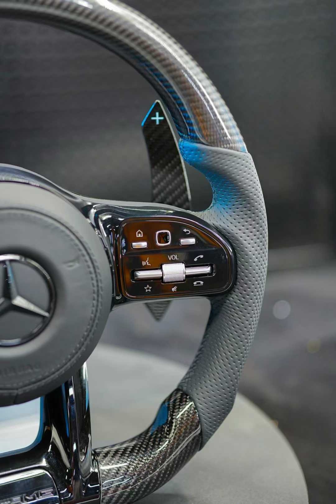 Mercedes-Benz AMG Carbon Fiber Steering Wheel