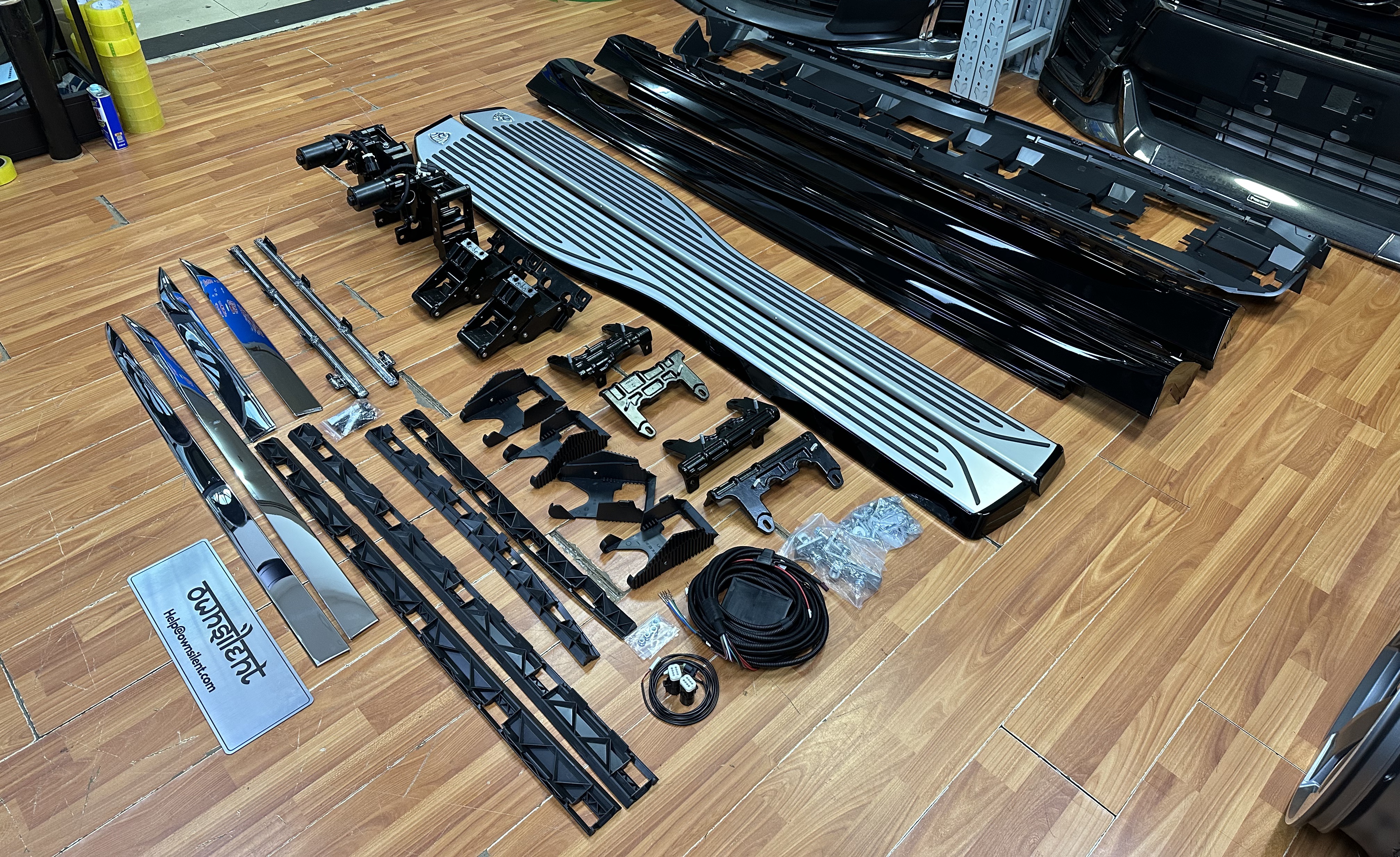 2020+ Mercedes-Benz GLS W167 Maybach 1:1 Retractable Electric Running Boards OEM