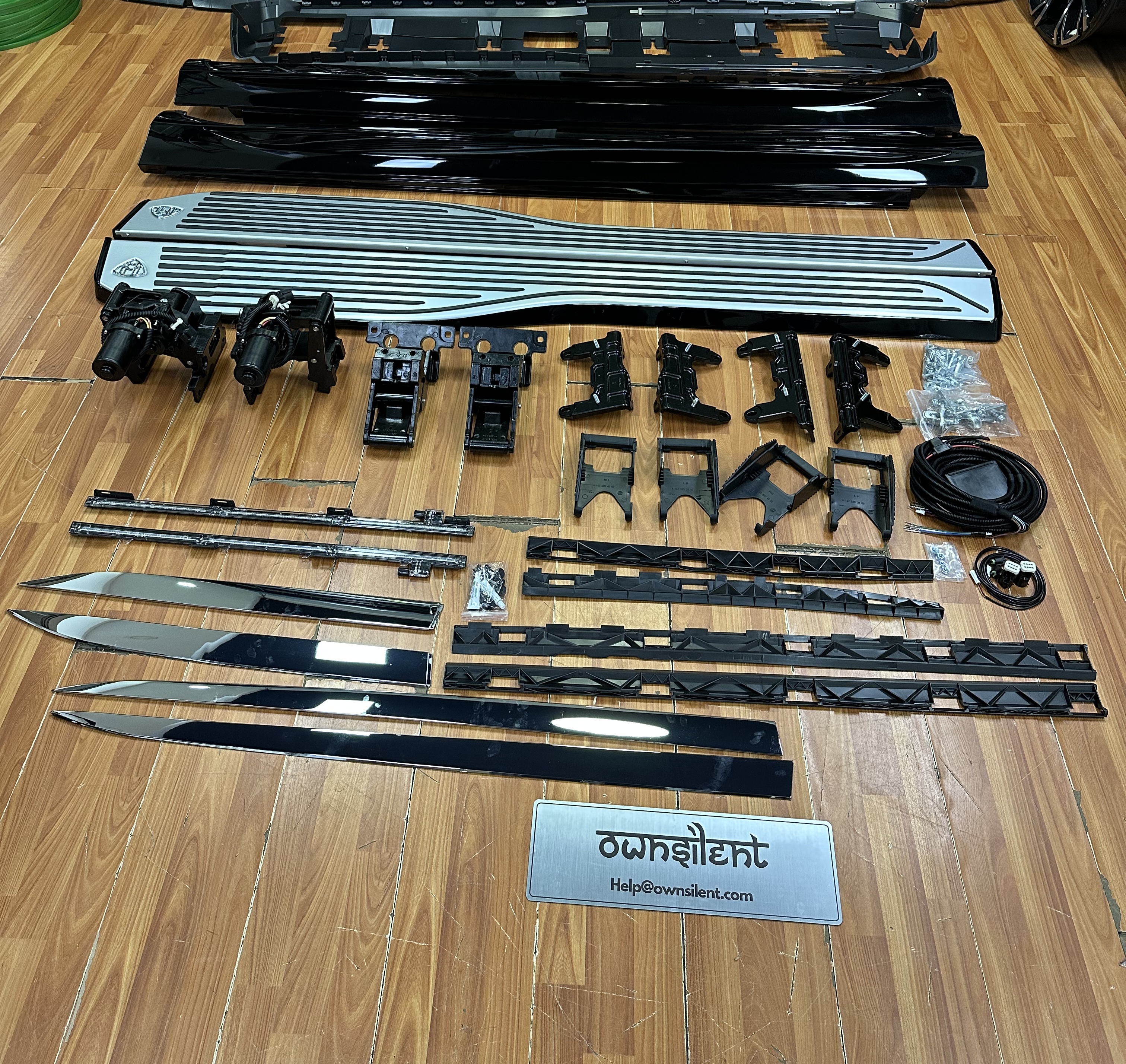 2020+ Mercedes-Benz GLS W167 Maybach 1:1 Retractable Electric Running Boards OEM