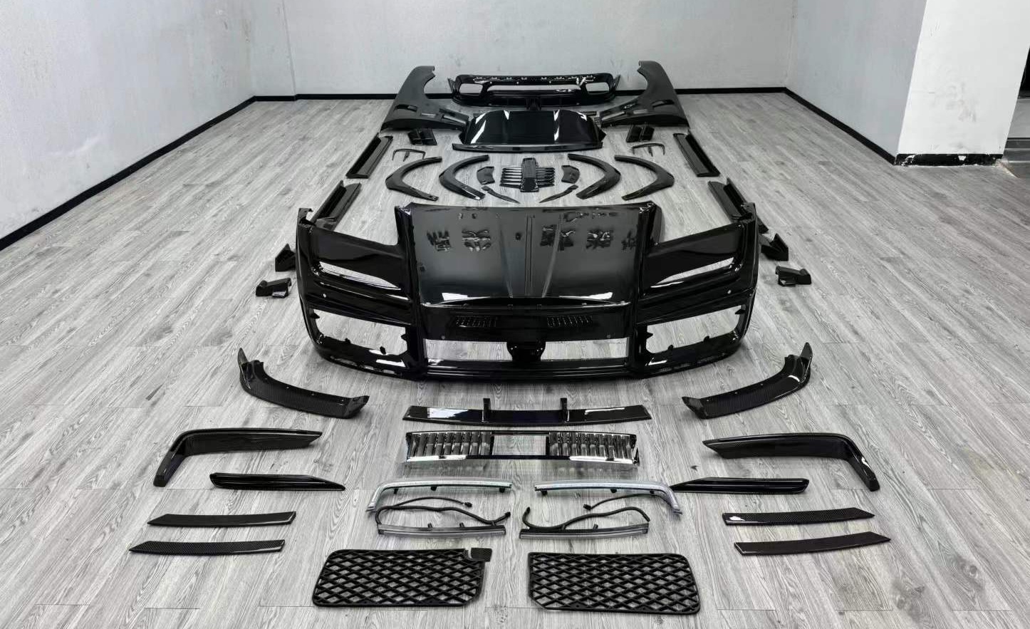 Rolls-Royce Cullinan Mansory V2.5 Exterior Upgrade Kit | Dry/Wet Carbon Fiber