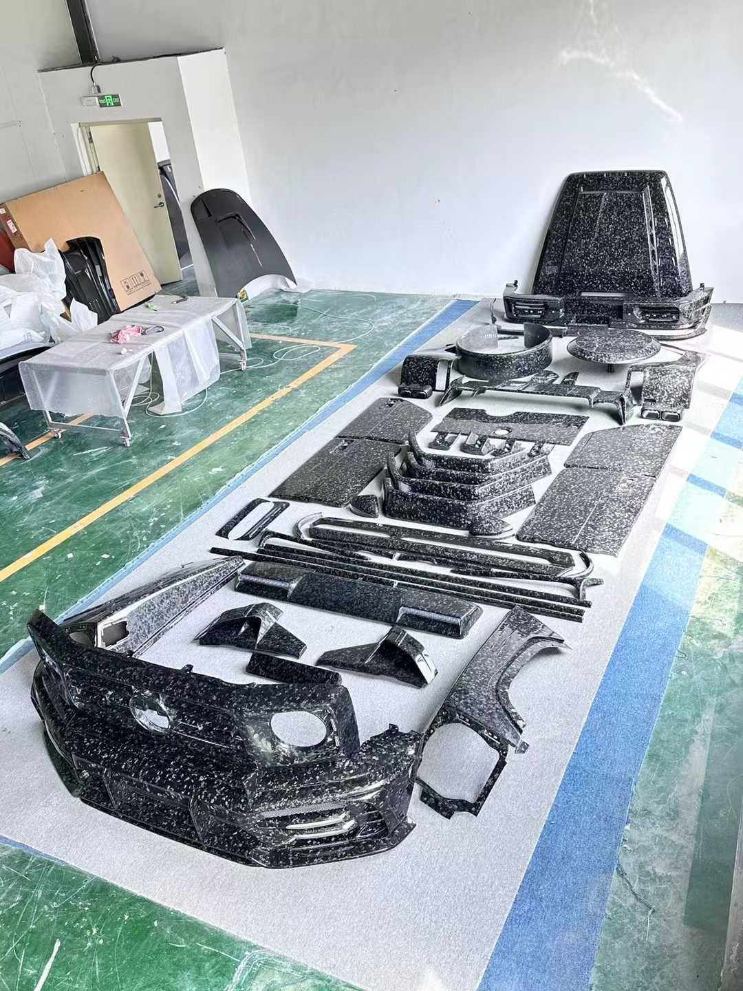 Mercedes-Benz G-Class W464 – Mansory P900 Dry Forged Carbon Fiber Body Kit