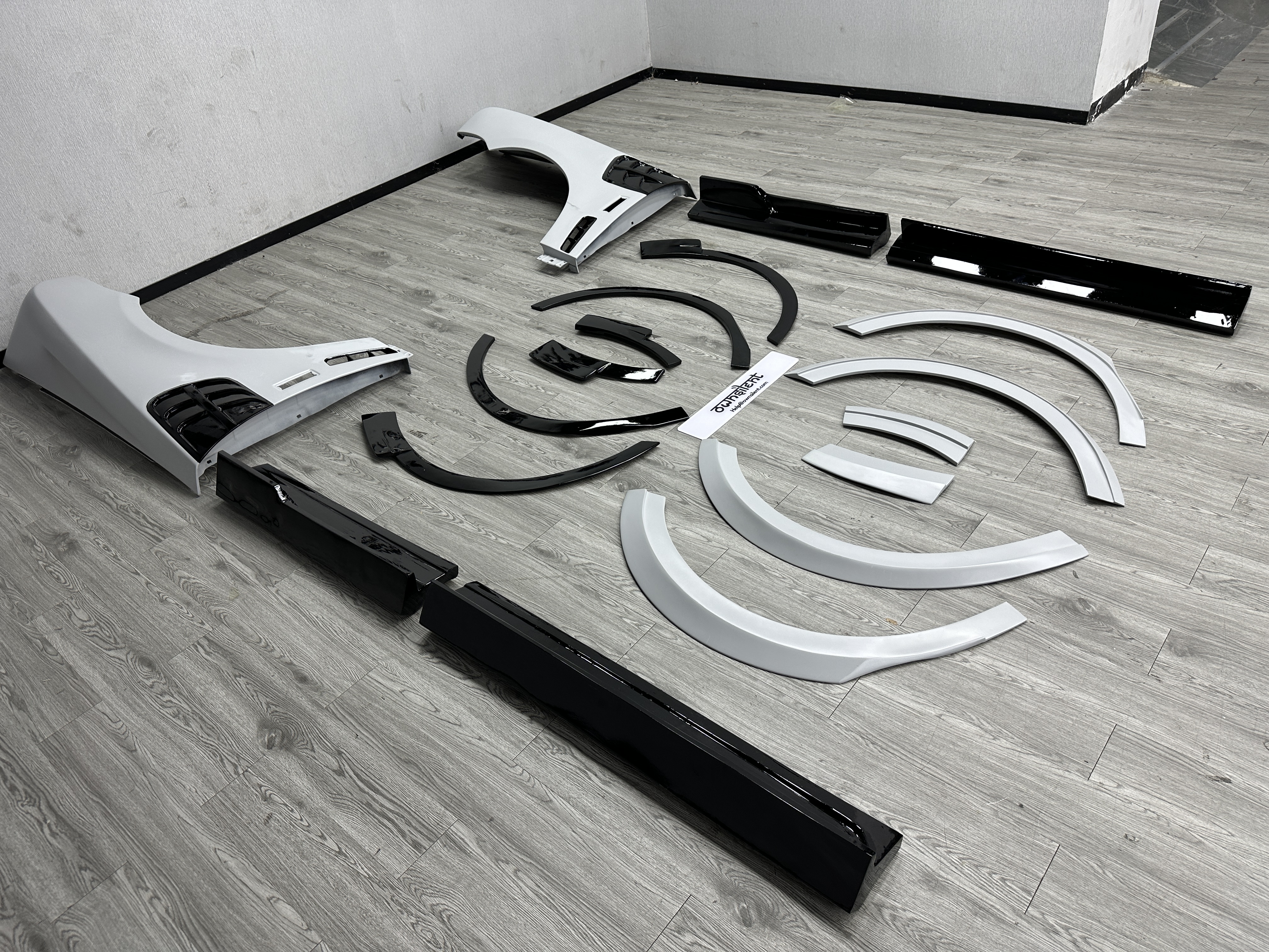 Rolls-Royce Cullinan Series II Mansory Design Exterior Carbon Fiber Body Kit