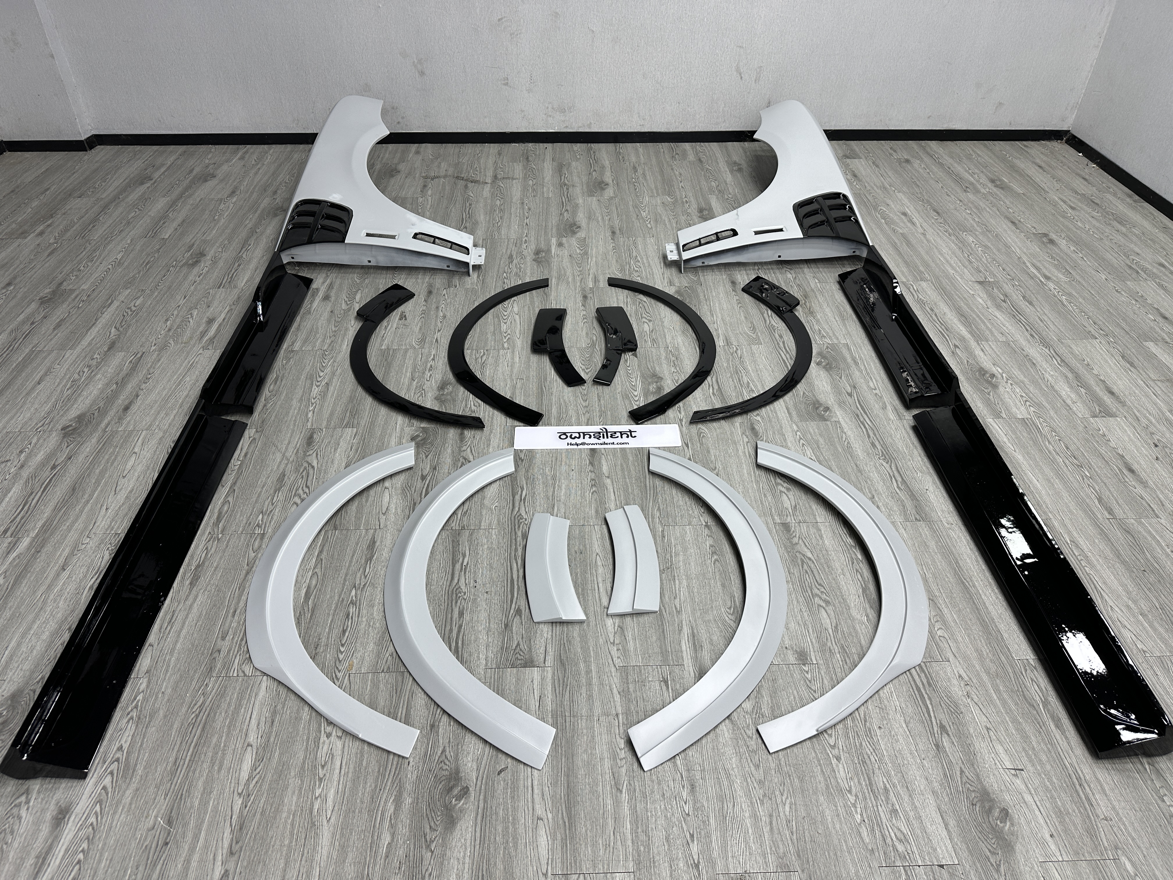 Rolls-Royce Cullinan Series II Mansory Design Exterior Forged Dry Carbon Fiber Body Kit