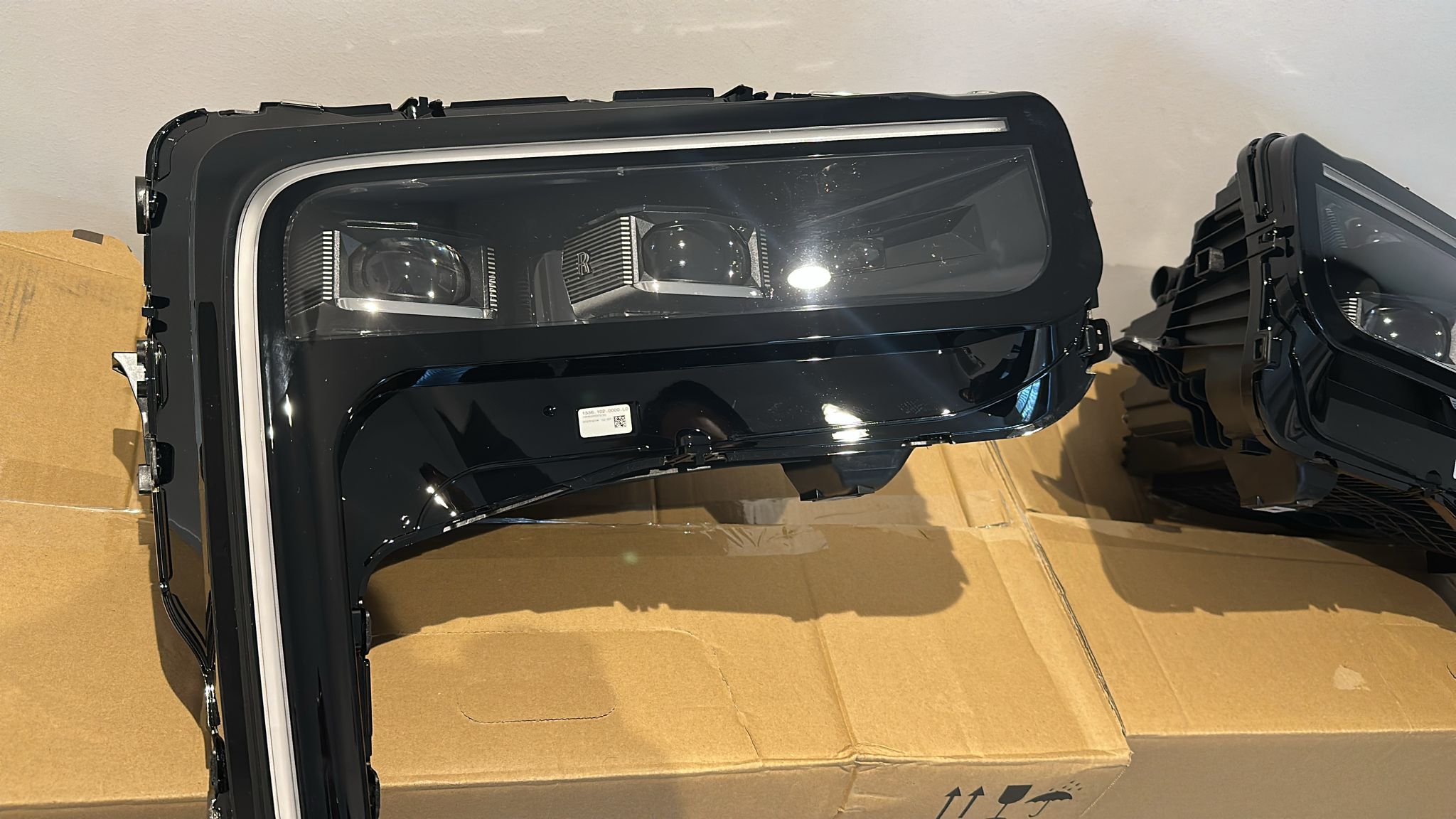 Rolls-Royce Cullinan 2025 Genuine Headlights