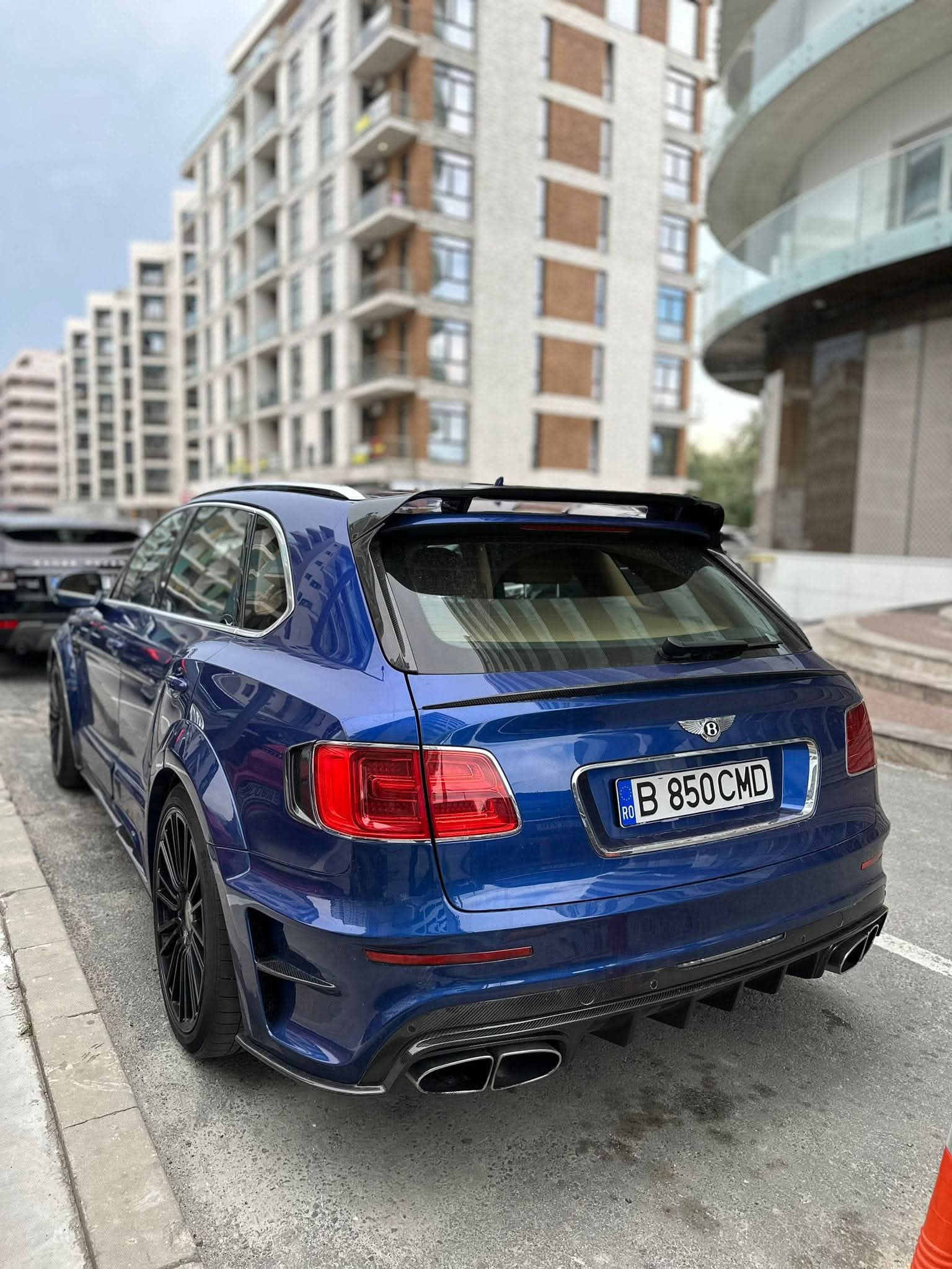 Bentley Bentayga Mansory Design Carbon Fiber Widebody Kit