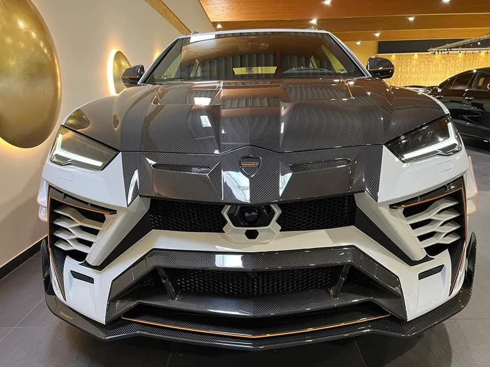 Wet Carbon Fiber Body Kit For Lamborghini Urus Mansory Design