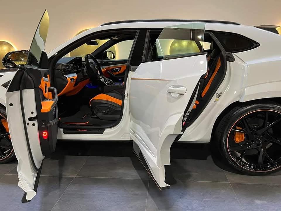 Wet Carbon Fiber Body Kit For Lamborghini Urus Mansory Design