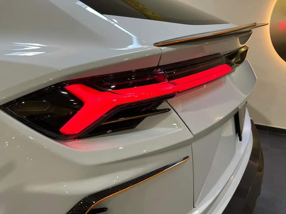 Wet Carbon Fiber Body Kit For Lamborghini Urus Mansory Design