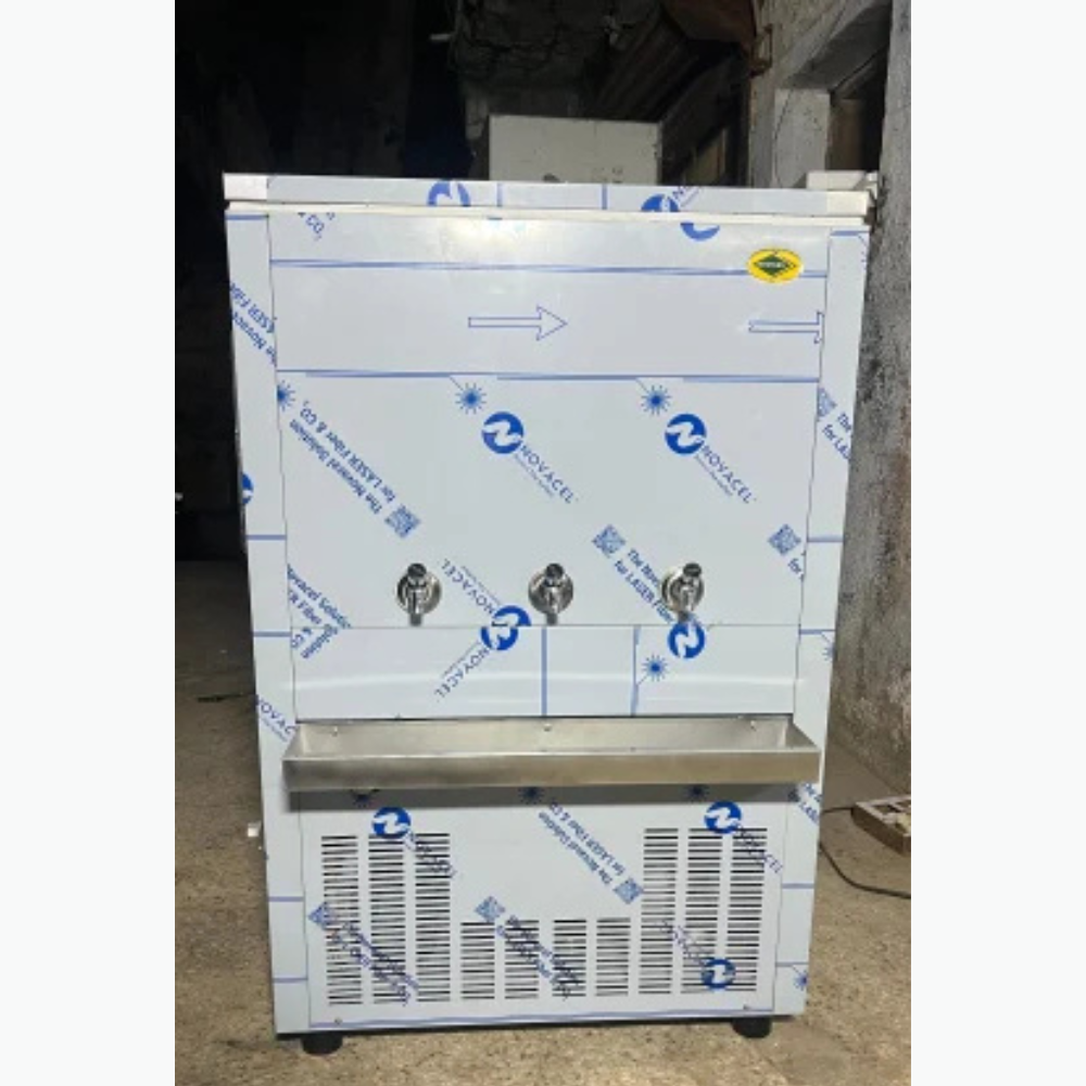 "Western SWC150150 storage water cooler, displaying its robust, industrial design."