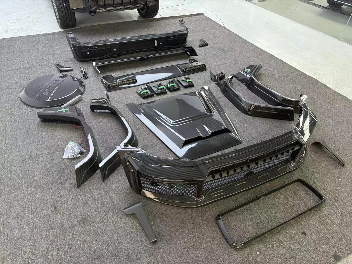 G800 Carbon Fiber Kit For Mercedes G Class W464 W465