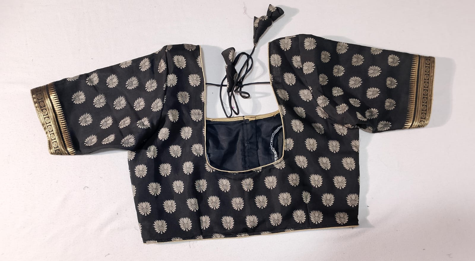 N316: Ready To Ship Beautiful Kalamkari Saree With Stitched Blouse