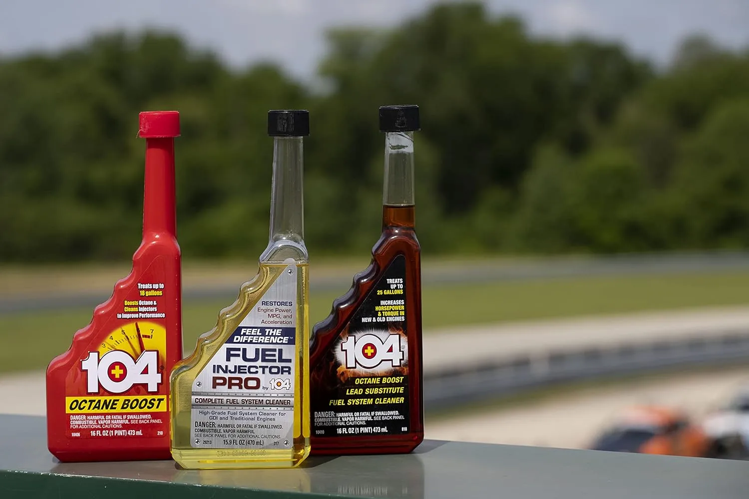 104+ Performance (10406) Octane Boost - Boosts Octane And Cleans injectors To Improve Engine Performance - Improve Gas Mileage - 1 Bottle Treats Up To 18 Gallons, 16 fl. oz.