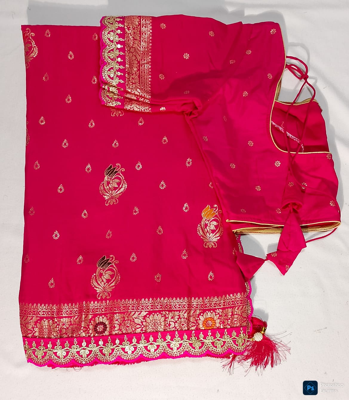 N609: Ready To Ship Beautiful Saree With Stitched Blouse