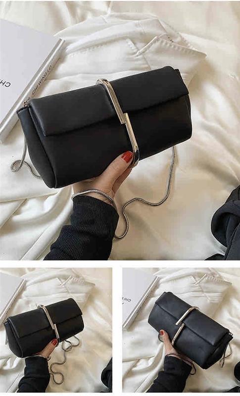 CHAIN SLUNG BAG BLACK