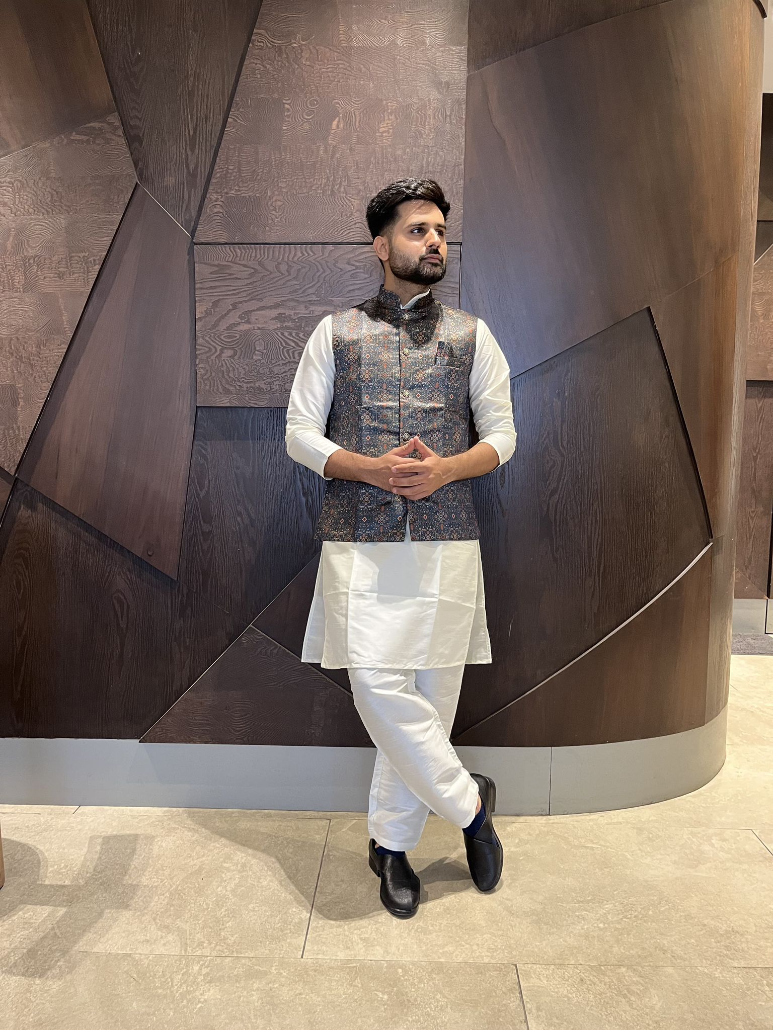 C066: Beautiful Mens Kurata Pajama Sets With Jacket C066: Beautiful Mens Kurata Pajama Sets With Jacket