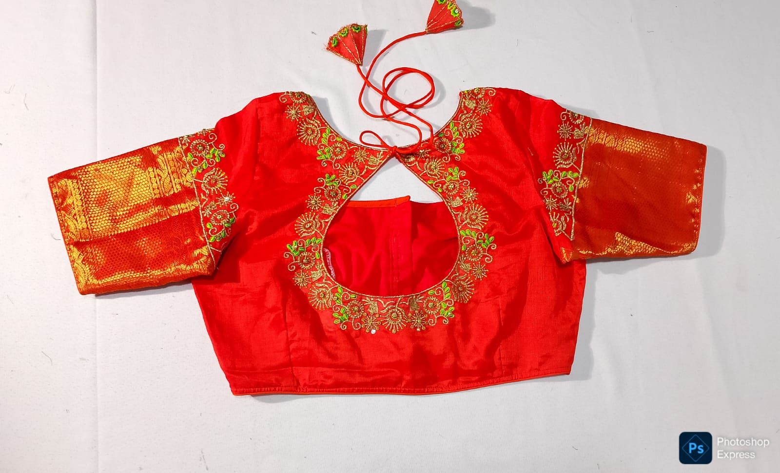 N606: Ready To Ship Beautiful Saree With Stitched Blouse