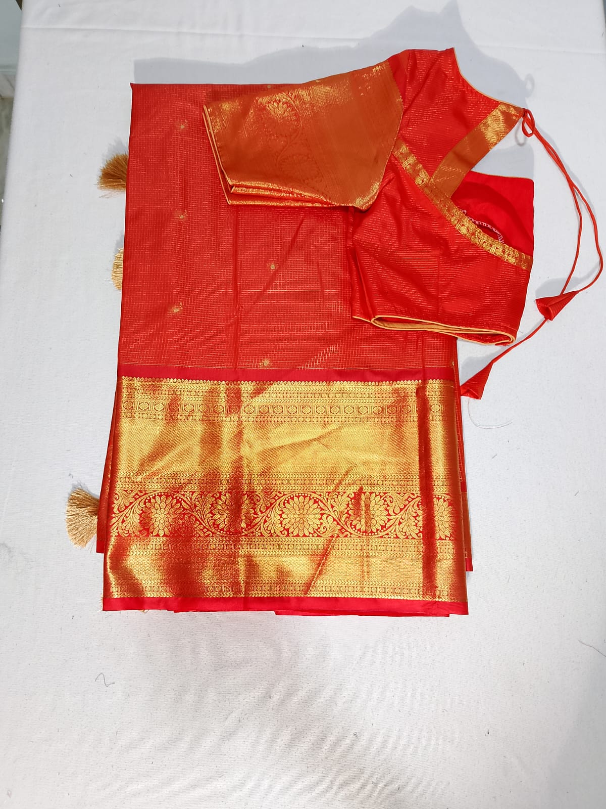 N524: Ready To Ship Beautiful Gadwal Saree With Stitched Blouse