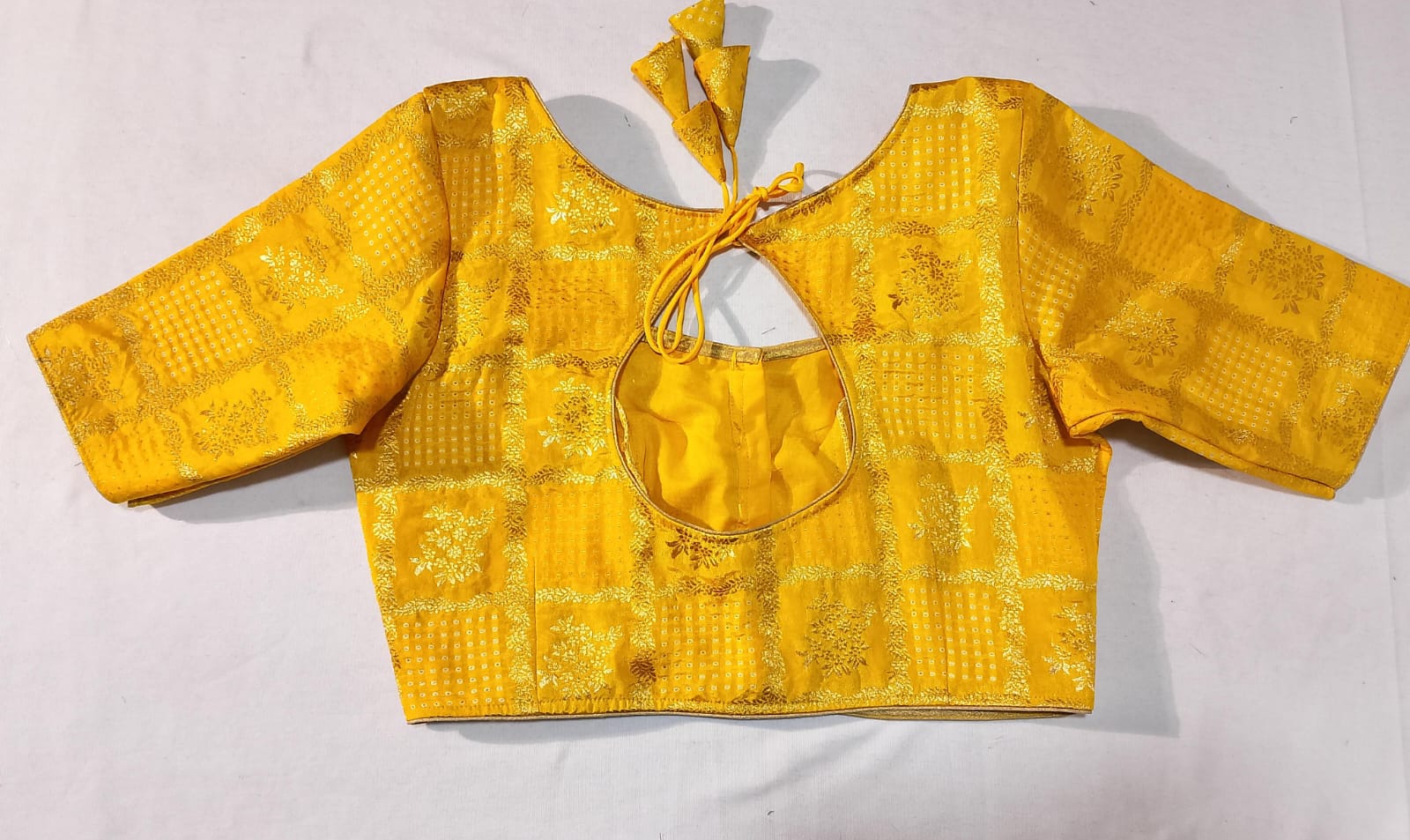 J589: Ready To Ship Beautiful Saree With Stitched Blouse J589: Ready To Ship Beautiful Saree With Stitched Blouse