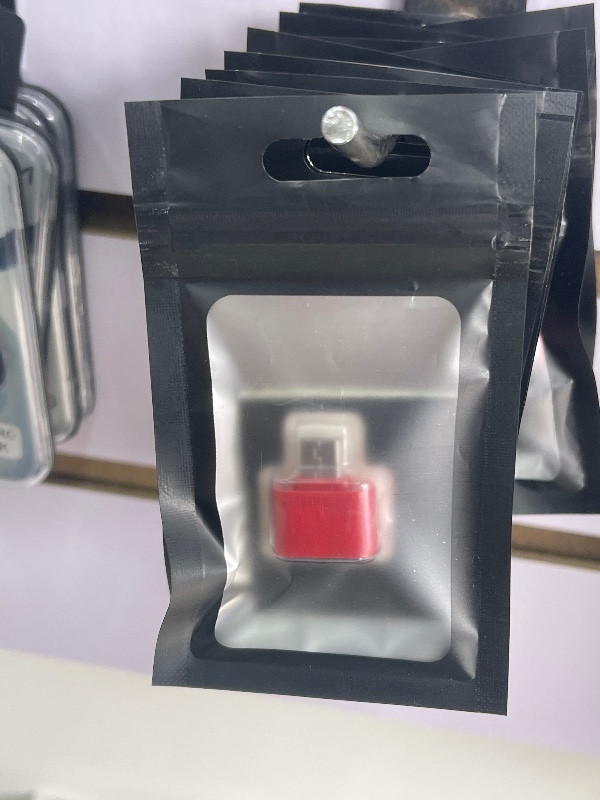 Adaptador OTG Micro USB - Conecta y Transfiere de Manera Rápida