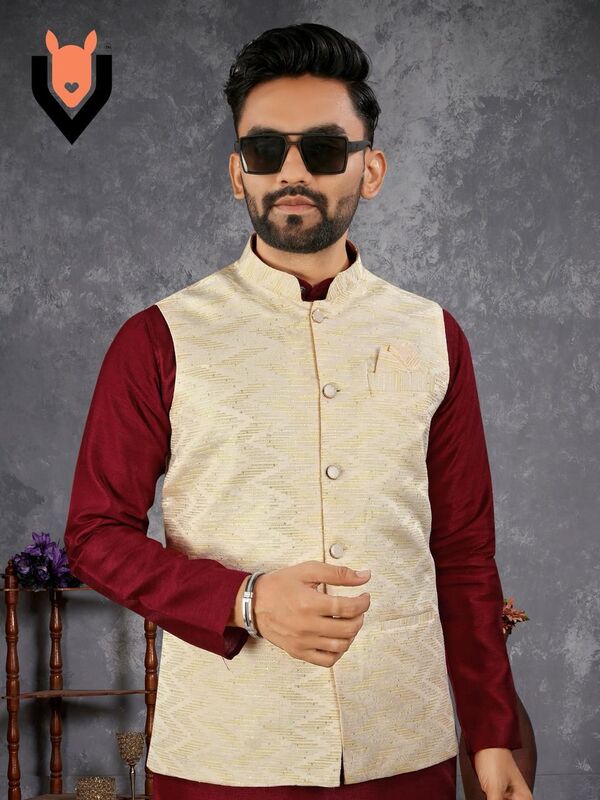 C026: Beautiful Mens Kurta Pajama Sets