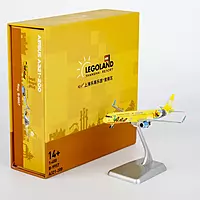 Juneyao Airlines A321-200/w Legoland Shanghai Resort