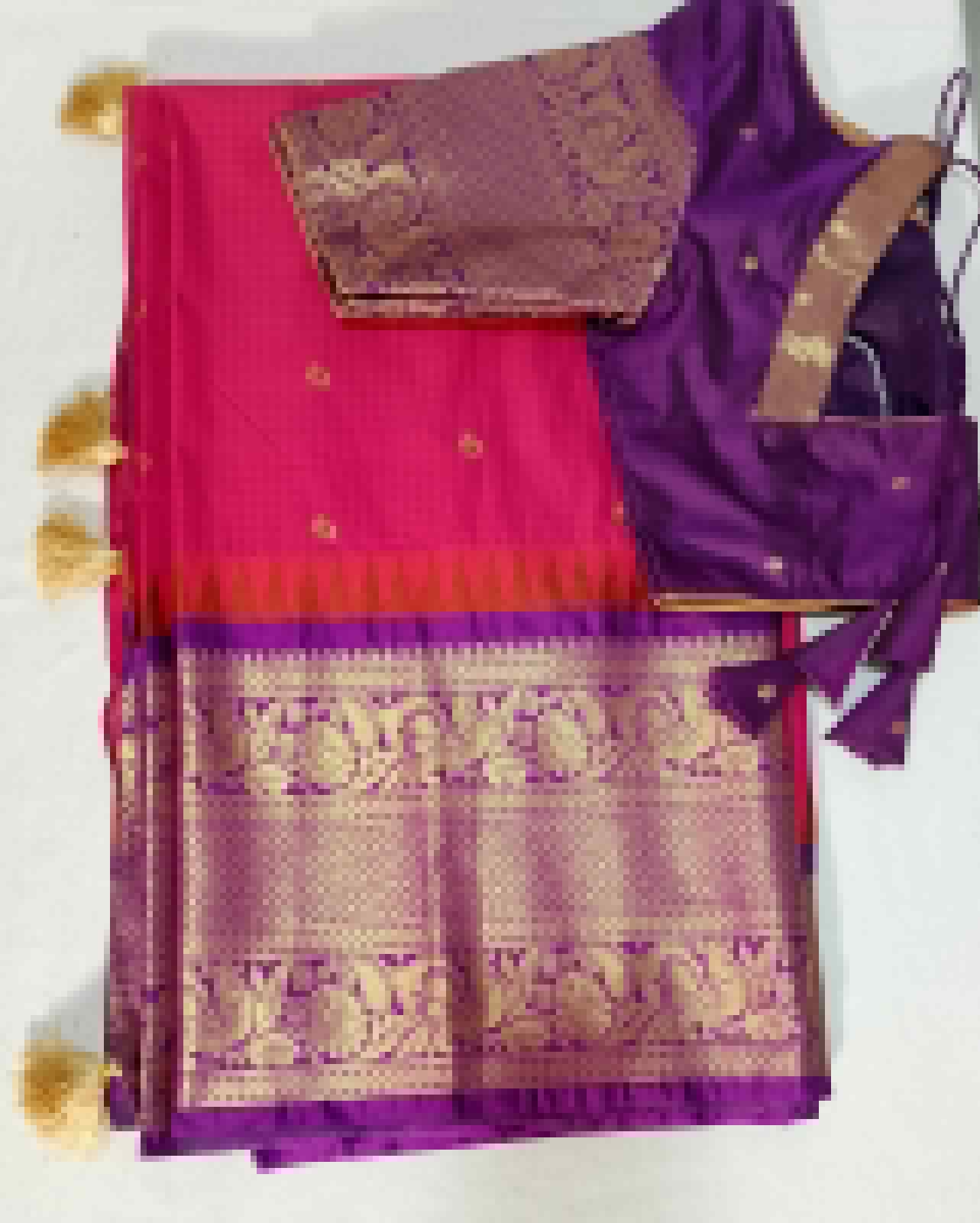 N06 : Ready To Ship Beautiful Gadwal Saree With Stitched Blouse N06 : Ready To Ship Beautiful Gadwal Saree With Stitched Blouse