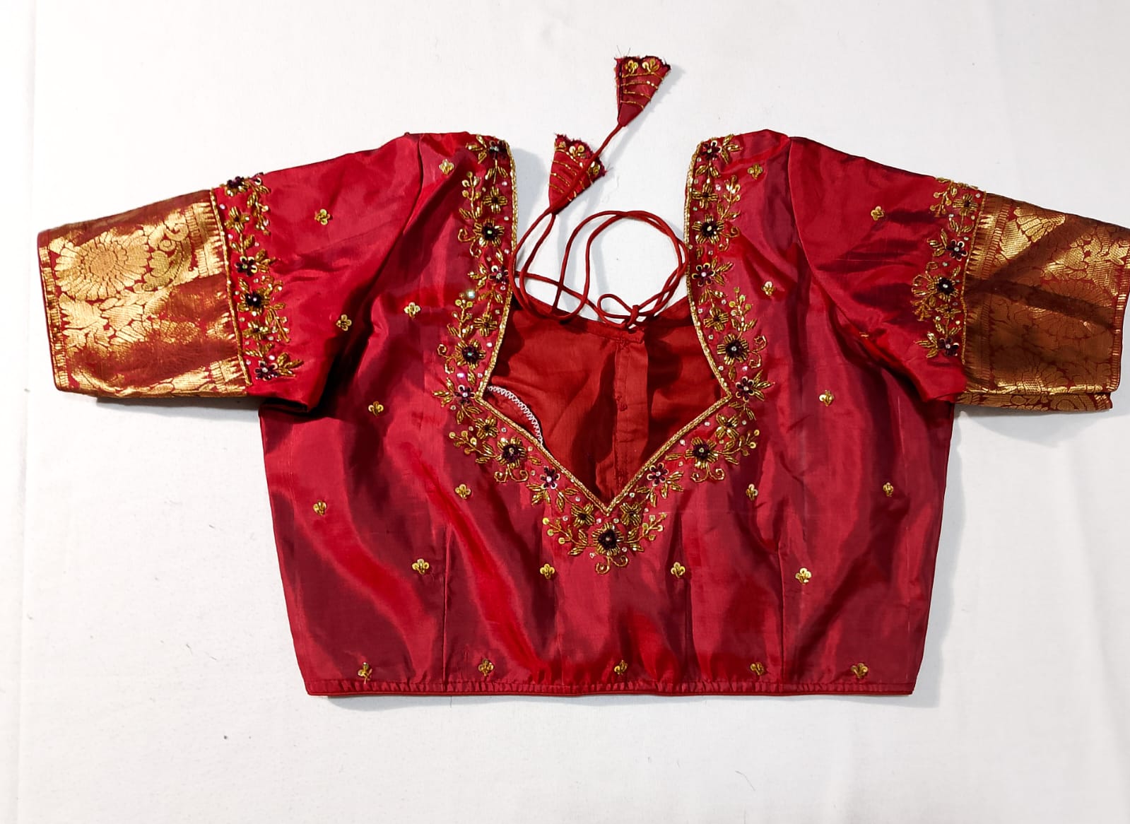 N621: Ready To Ship Beautiful Pure Kanchipattu Saree With Stitched Maggam Work Blouse