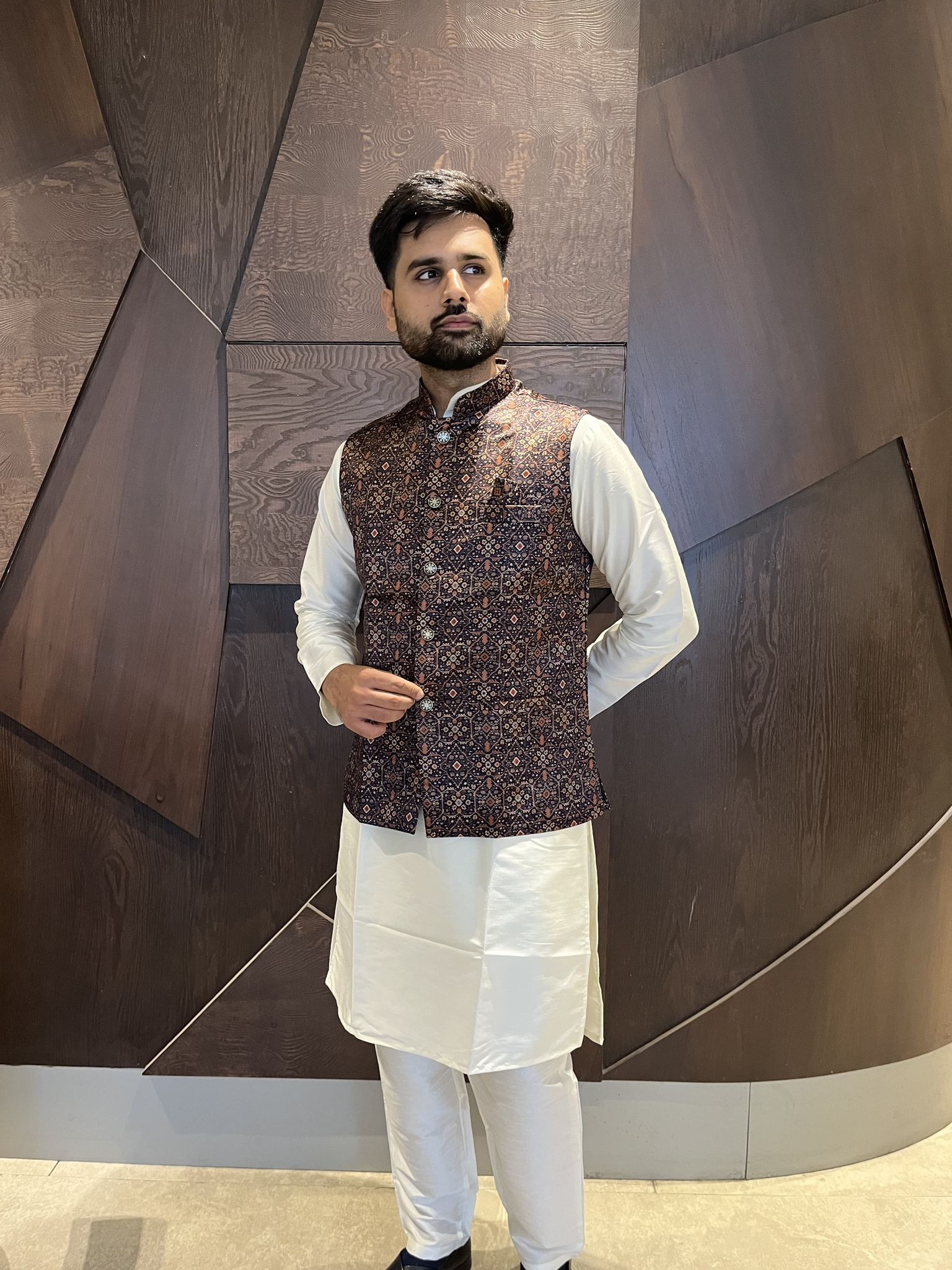 C066: Beautiful Mens Kurata Pajama Sets With Jacket C066: Beautiful Mens Kurata Pajama Sets With Jacket